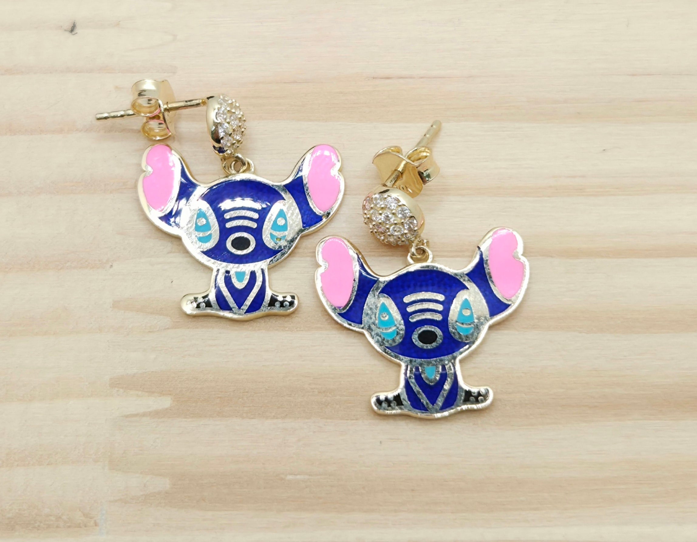 10KT BLUE FLAT STYLE STITCH EARRINGS Weight 4.2GR