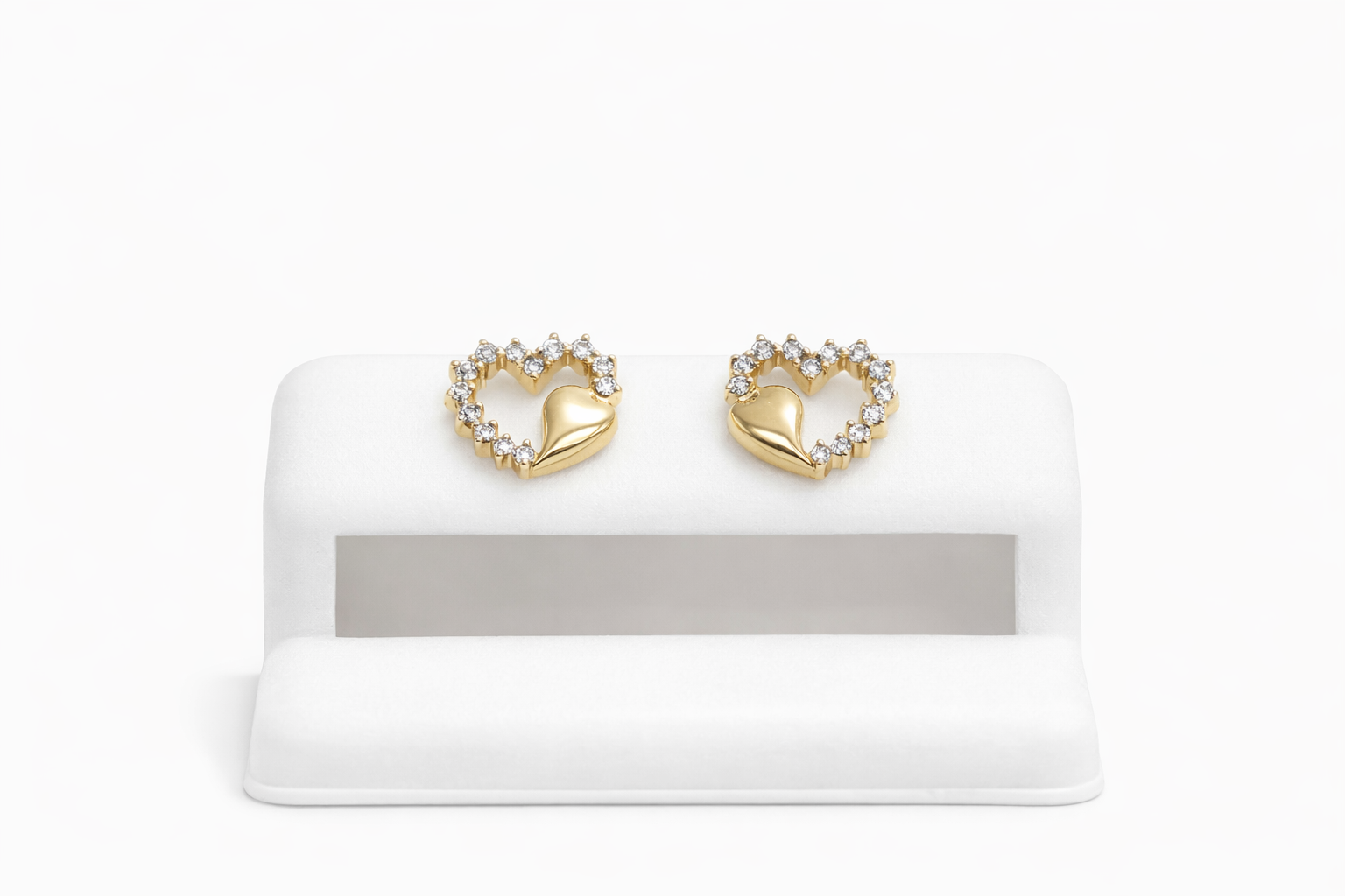 10KT BABY SMALL DIAMOND EARRINGS Size 0.10CT