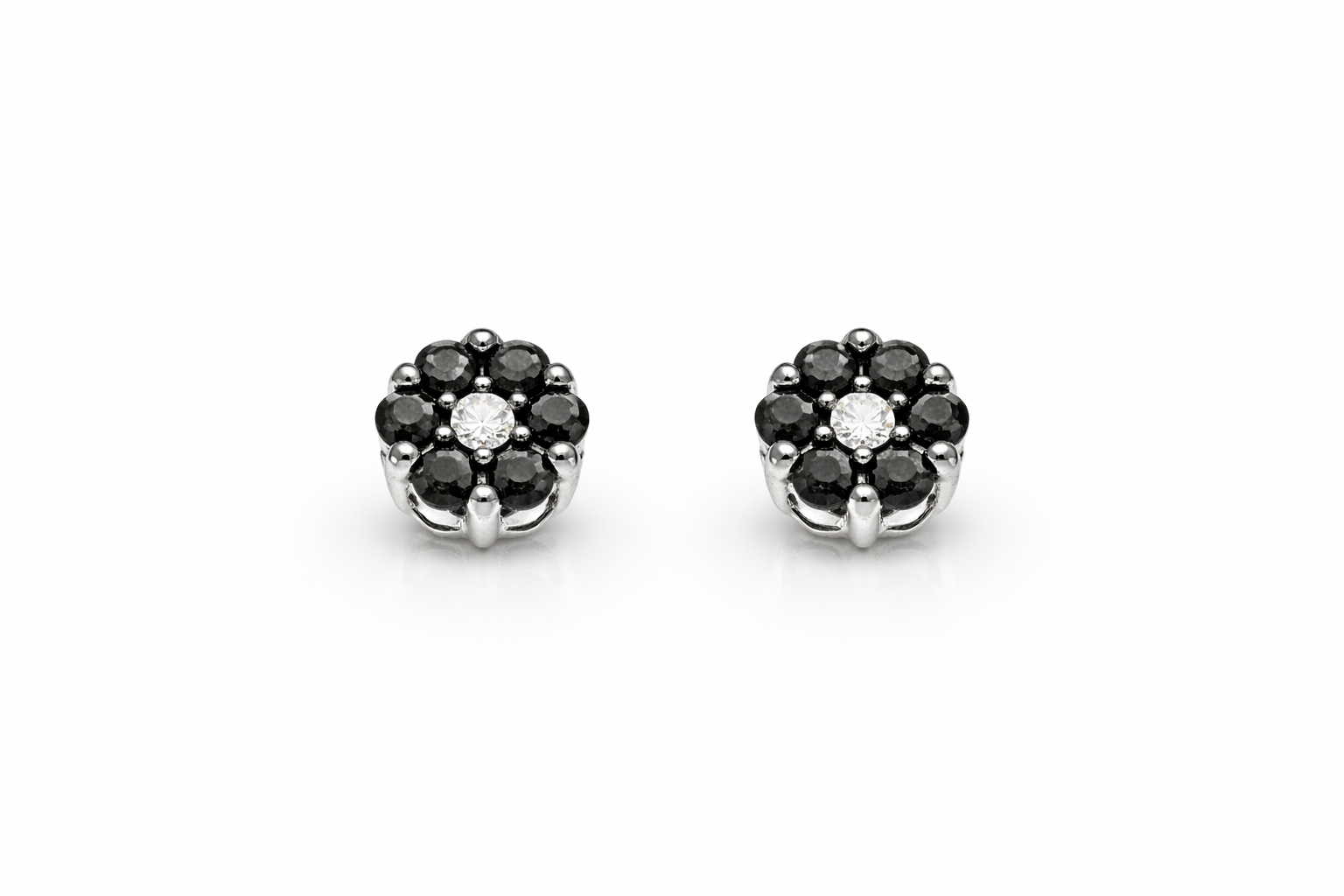 10KT BLACK FLOWER DIAMOND EARRINGS Size 0.50CT