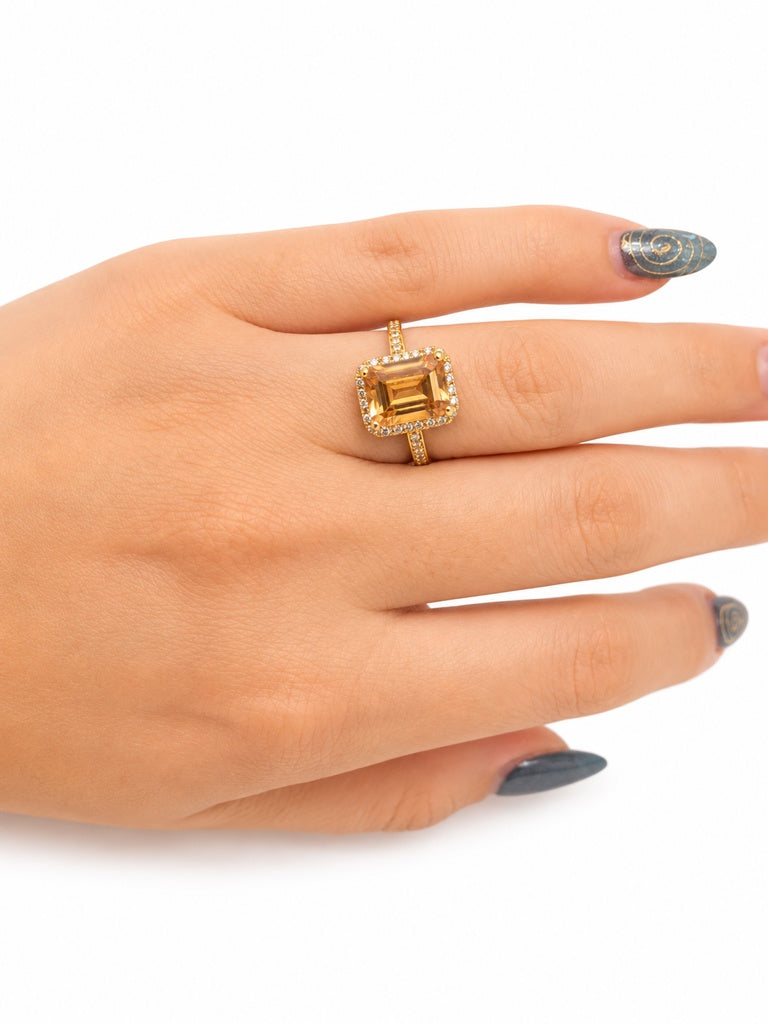 14KT SPECIALOFFER BIRTHSTONE SQUARE WOMAN'S RING Size 7 Weigth 2.5GR