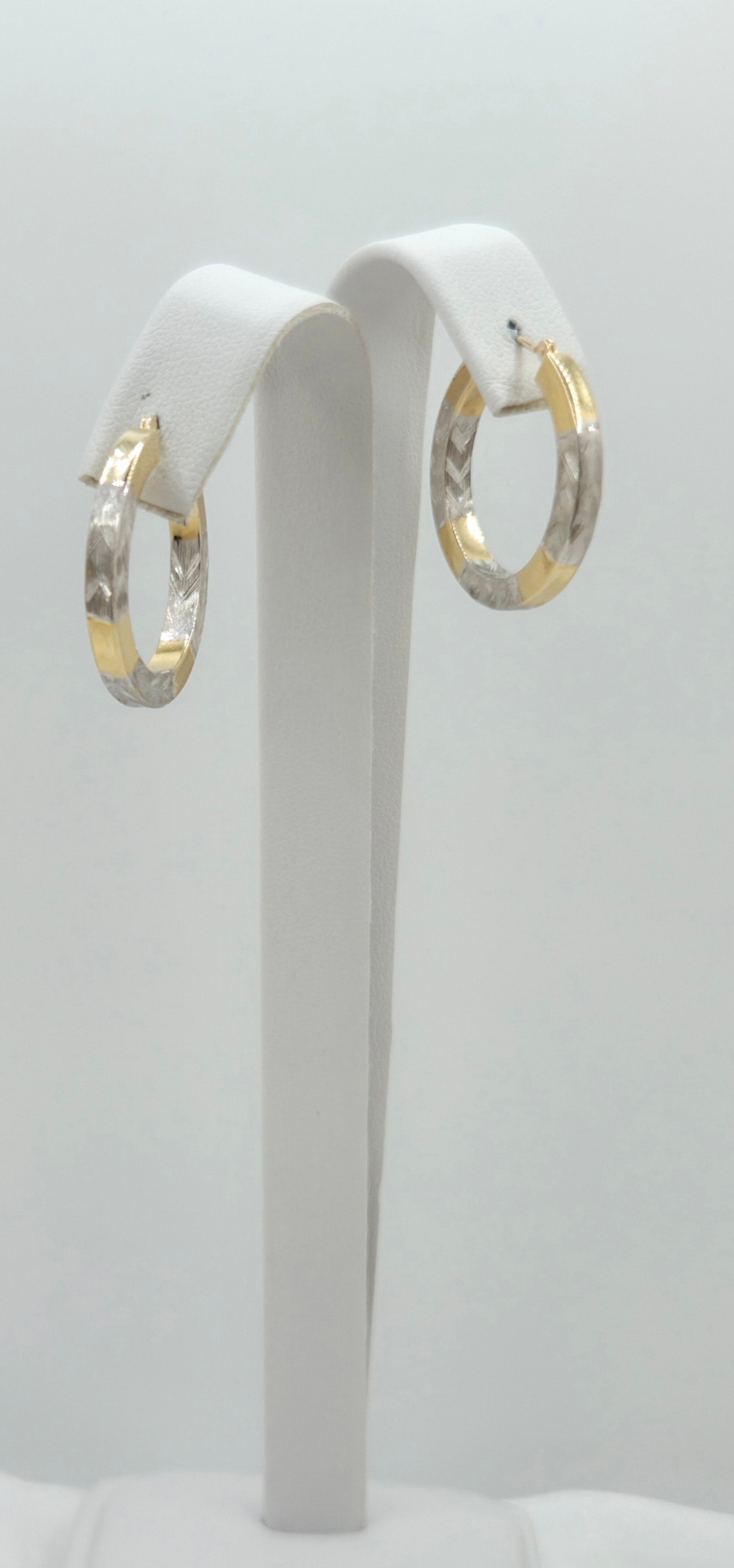 14KT TWO TONE STRAIGHT EDGE HOOPS EARRINGS Weight 2.3GR