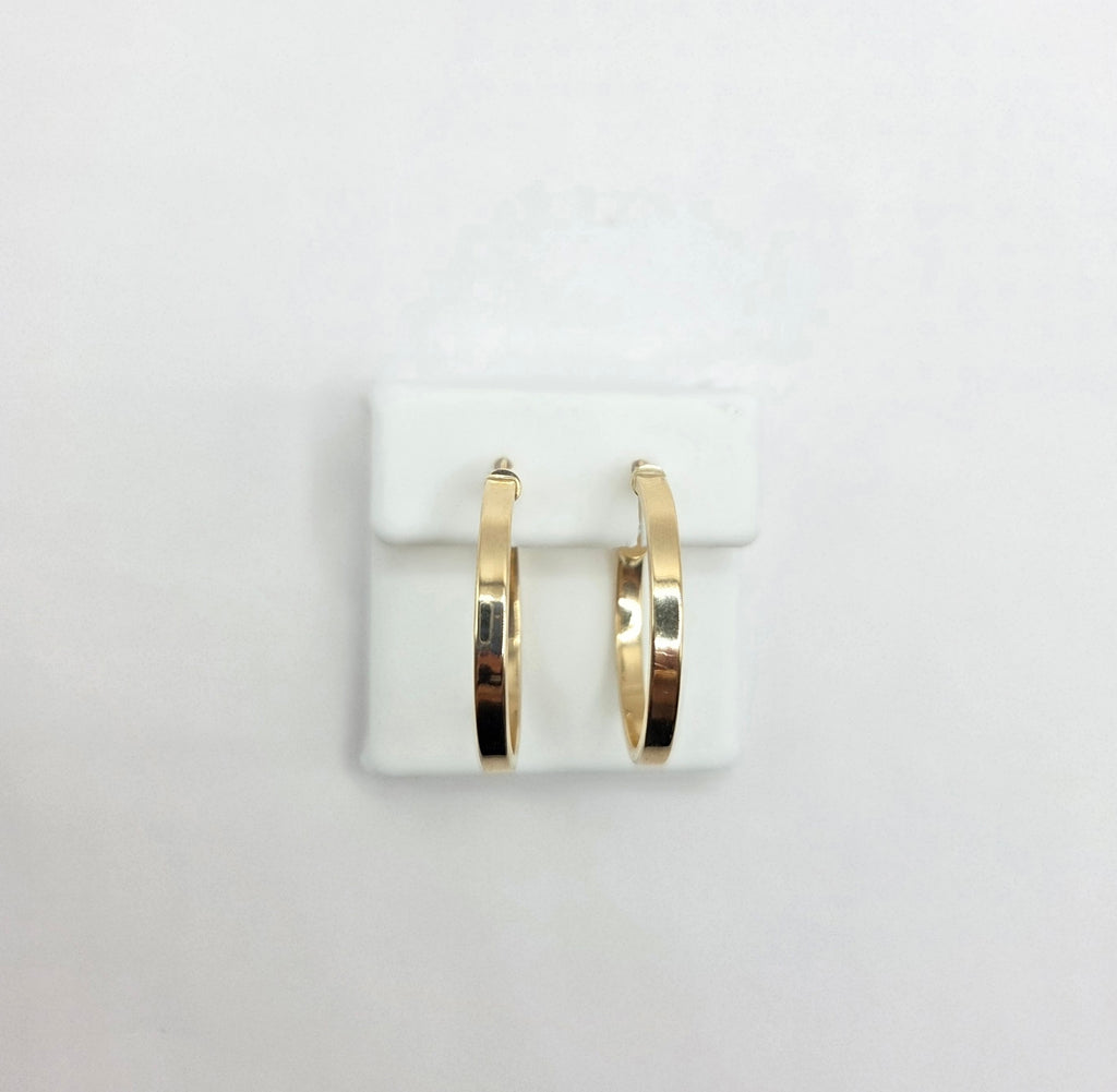 10KT STRAIGH PLAIN HOOPS EARRINGS Weight 1.7GR