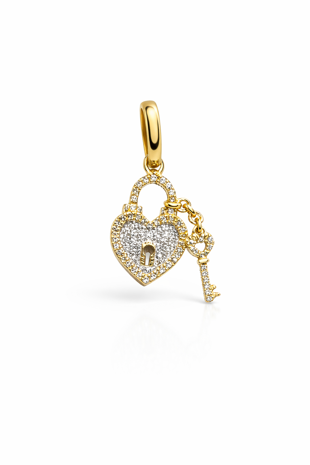10KT HEARR AND KEY DIAMOND PENDANT Size 0.10CT Weigth 1GR