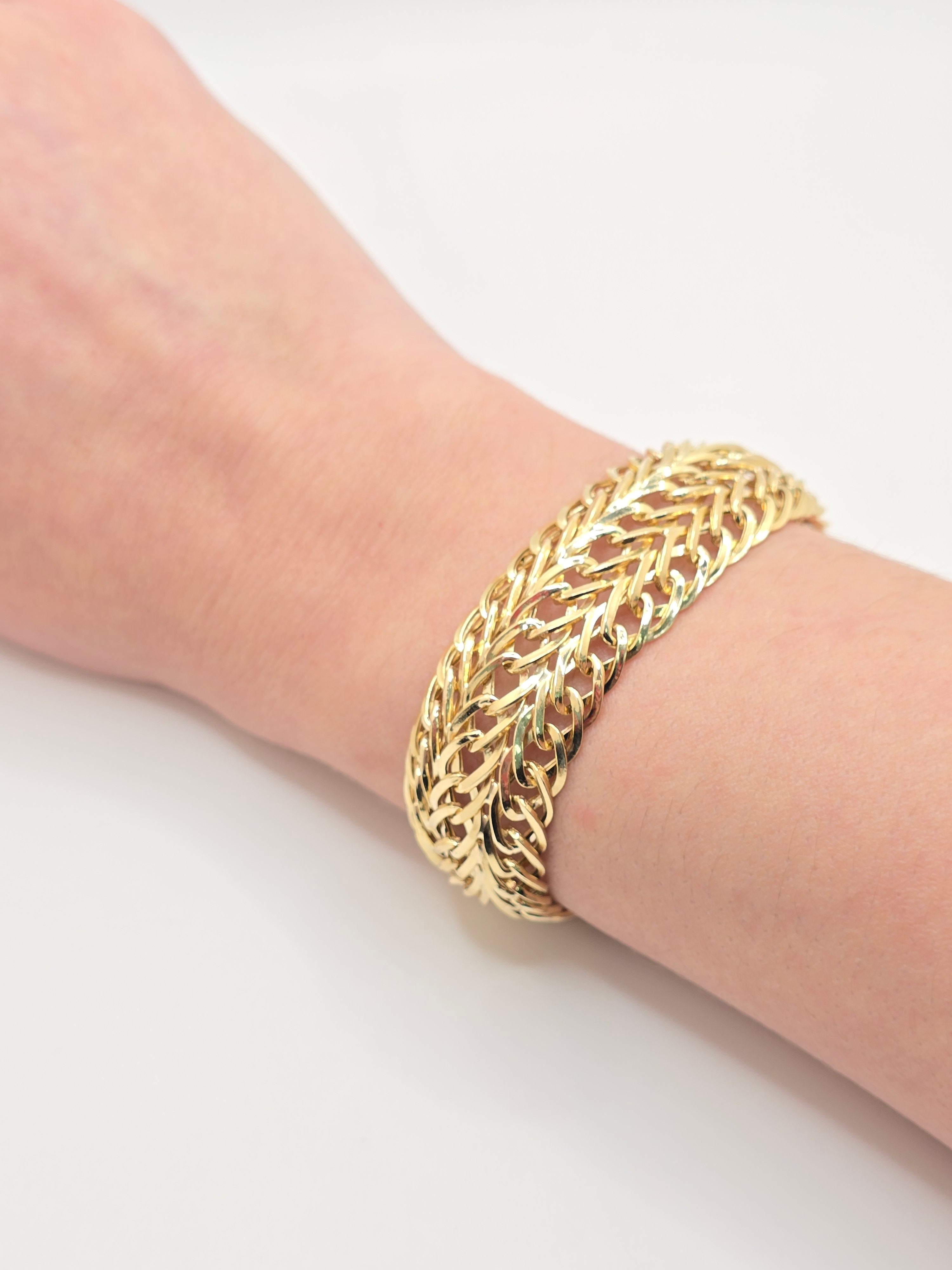 10KT TRIPLE ROW CURB BRACELET Size 8INCH Weight 13.2GR