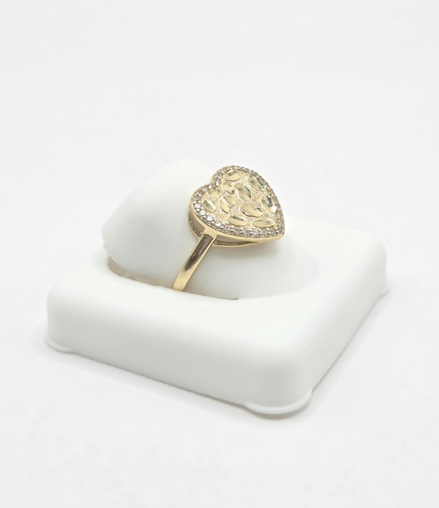 10KT CZ FRAME SMALL NUGGET HEART RING Size 7.5 Weigth 1.7GR