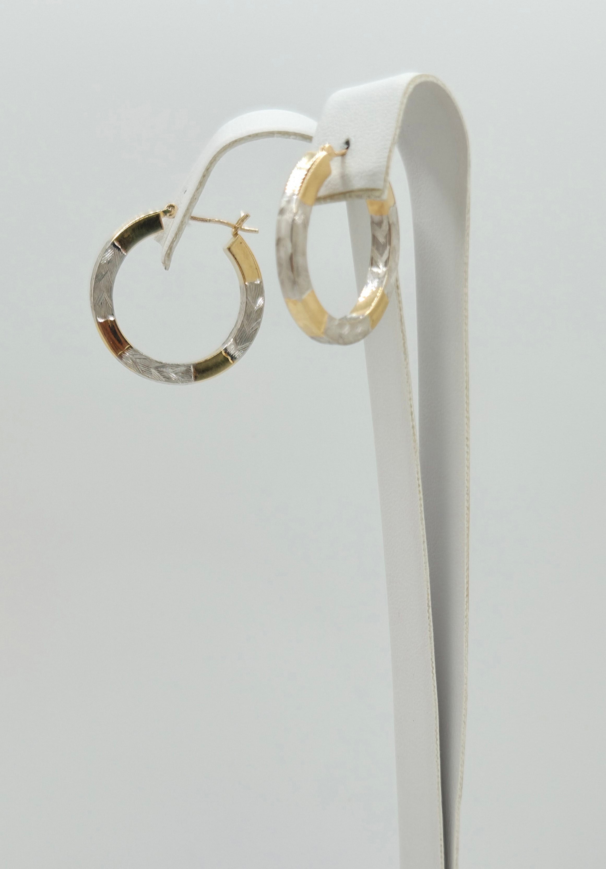 14KT TWO TONE STRAIGHT EDGE HOOPS EARRINGS Weight 2.3GR