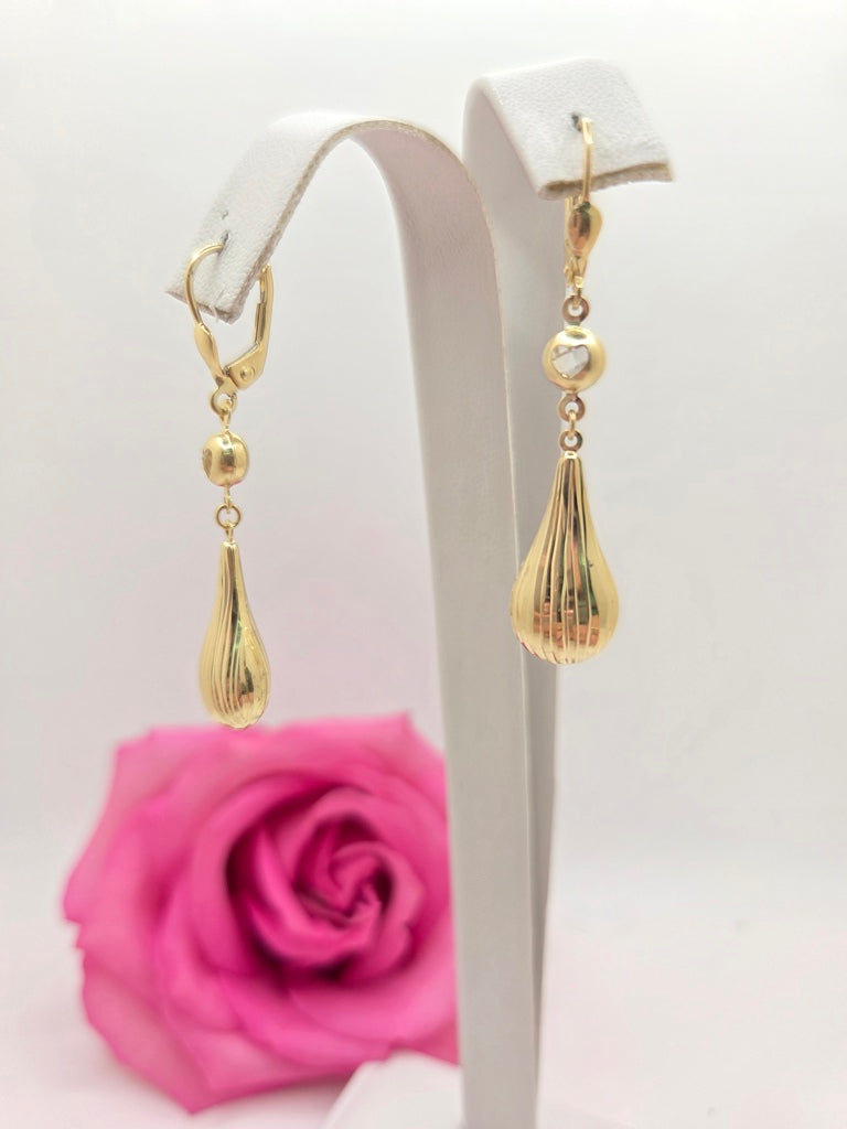 14KT ELEGANT DIAMOND CUT TEARDROP PENDANT HOOPS EARRINGS Weight 3.2GR