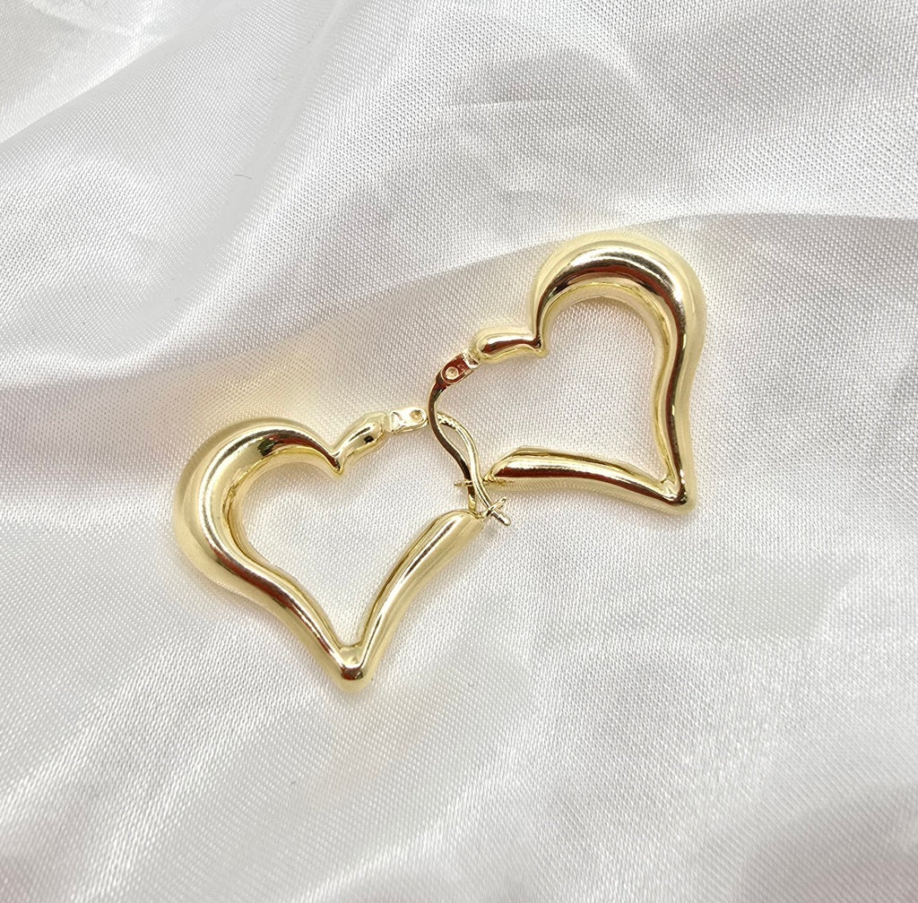 14KT SMALL HEART HOOPS EARRINGS Weight 3.4GR