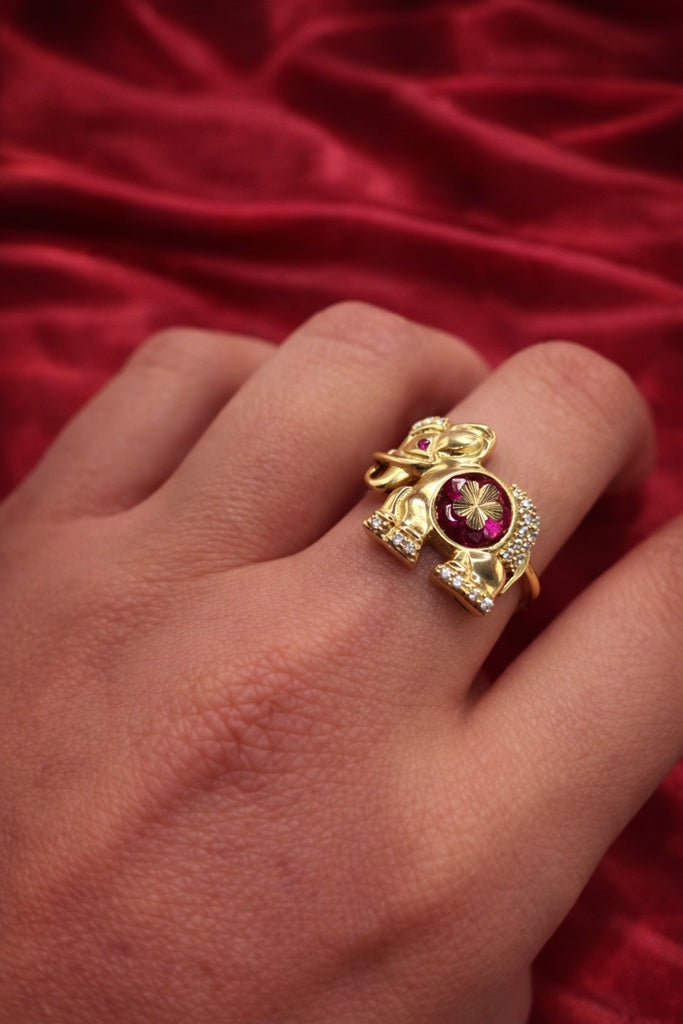 10KT PINK DETAILS ELEPHANT RING Size 7 Weigth 3.1GR