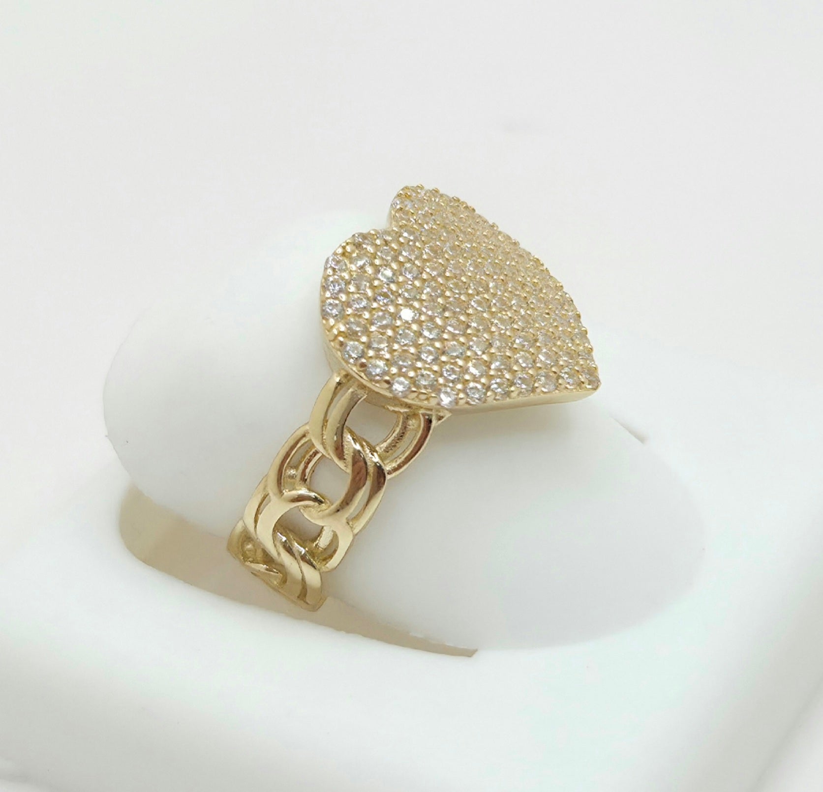 10KT CHINO LINK CZ HEART RING Size 7 & 8 Weight 2.9GR
