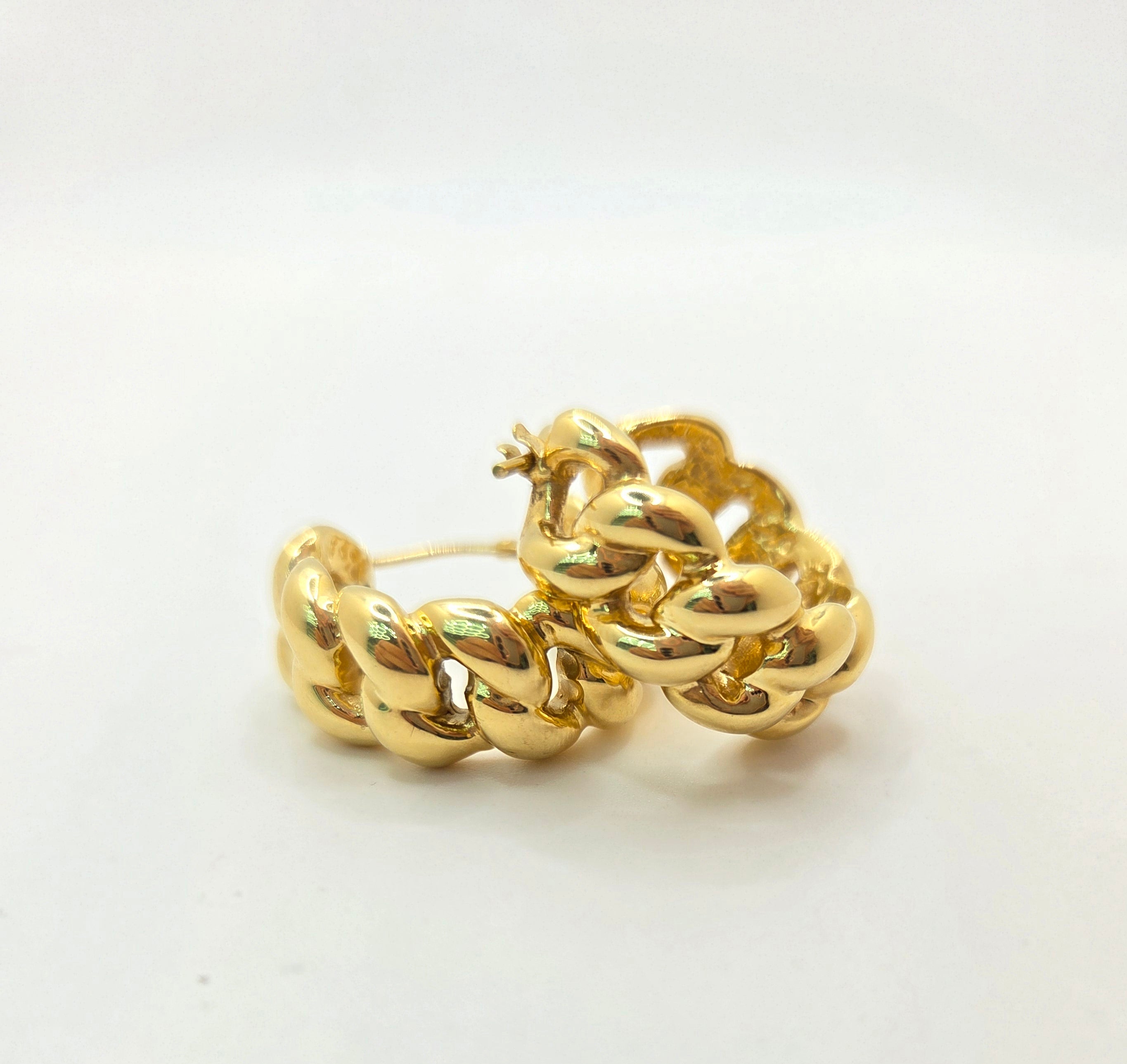 10KT CHAIN STYLE HOOPS EARRINGS Weight 5.7GR