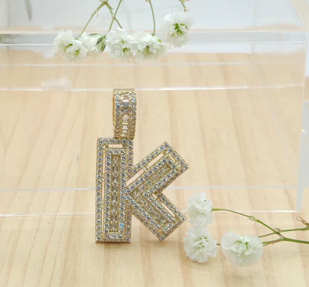 10KT SMALL CZ "K" LETTER PENDANT Weight 4.6GR