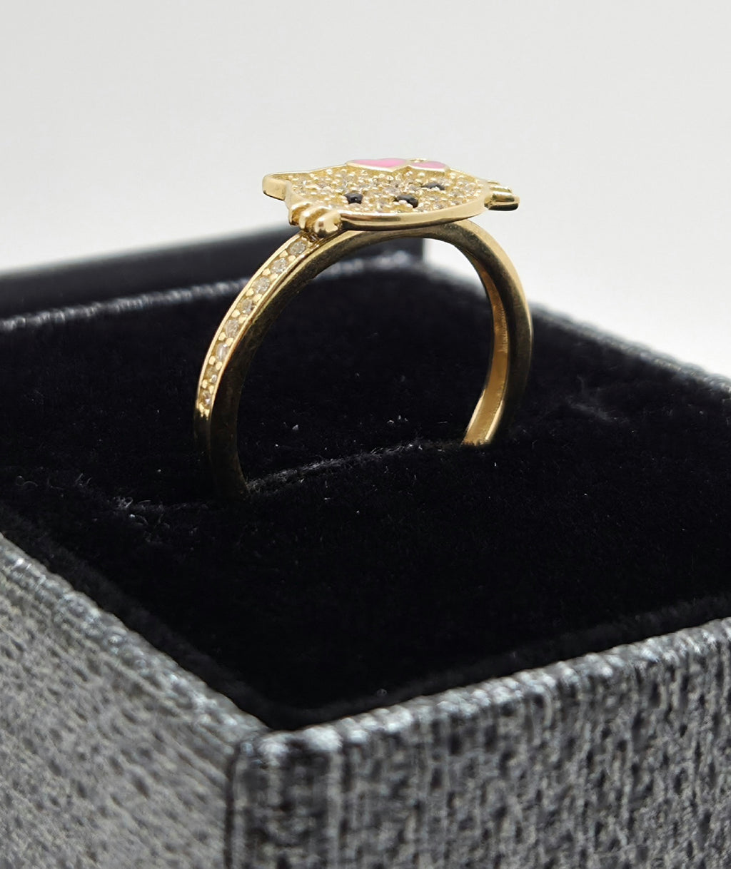 14KT DELICATE CZ HELLO KATTY FACE RING Size 7 Weight 2GR