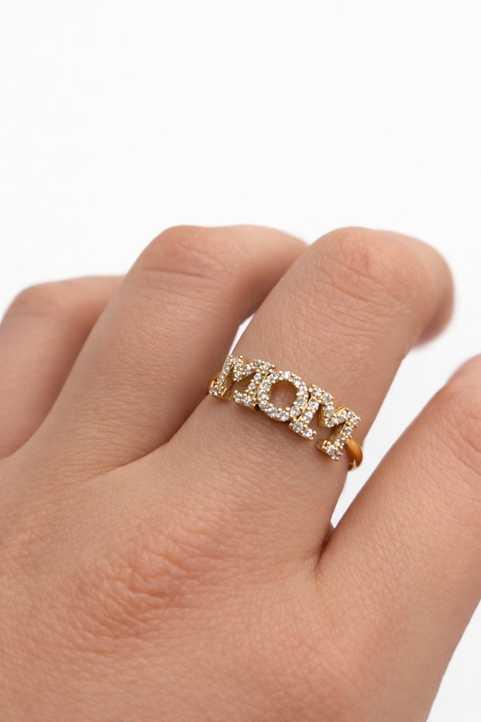 14KT BEAUTIFUL CZ FILLED MOM RING SIZE 7 Weight 1.4GR