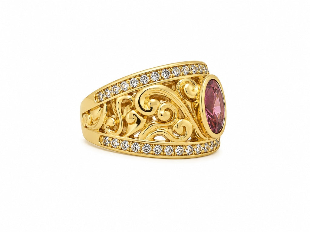 14KT VINTAGE DESIGN PINK STONE RING Size 7.5 Weigth 5.9GR