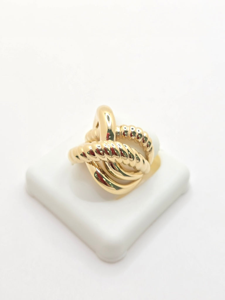 14KT MODERN INFLATED INTERTWINED HOOPS RING Size 8 Weight 3.5GR
