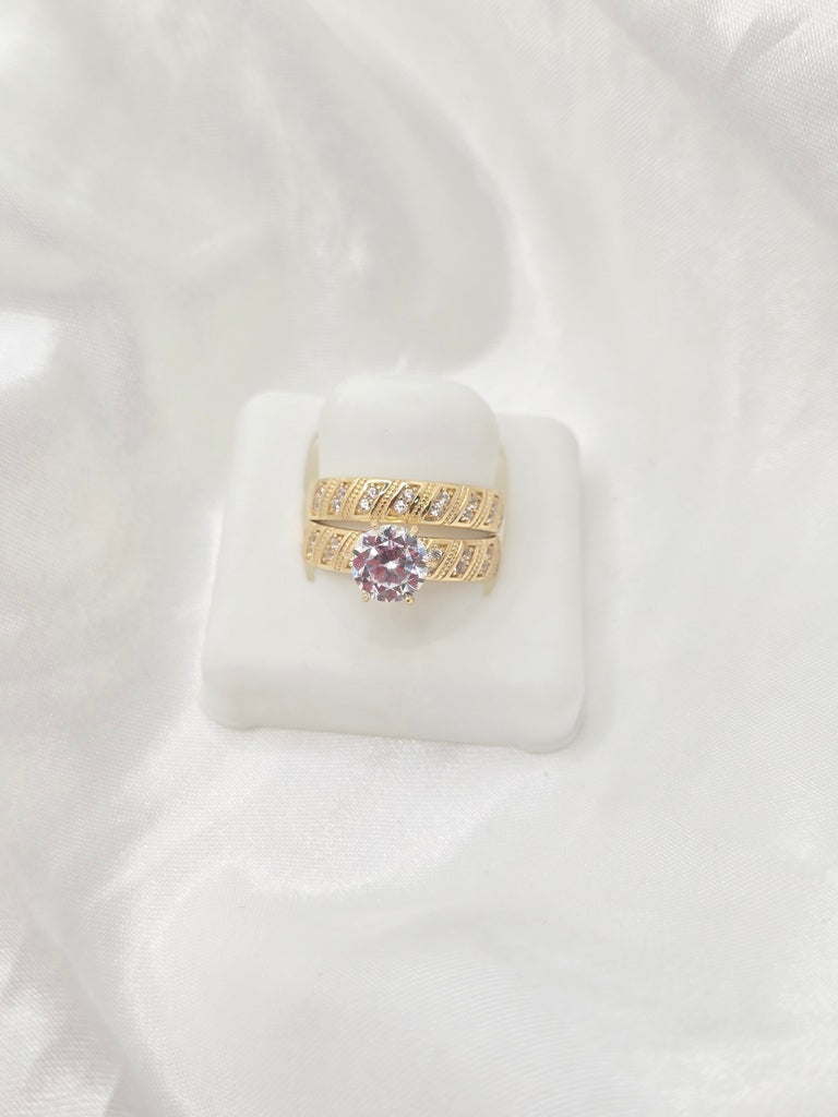 10KT WOMEN'S ENGAGEMENT RING WITH STONES IN DIAGONAL Size 7 Weight 4.1GR