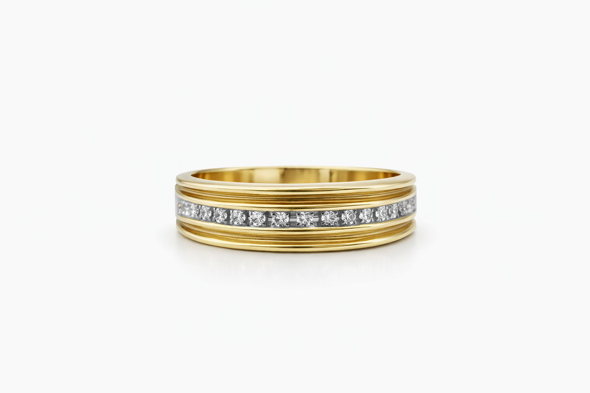 10KT CLASSIC DIAMOND BAND RING Size 10/0.10CT