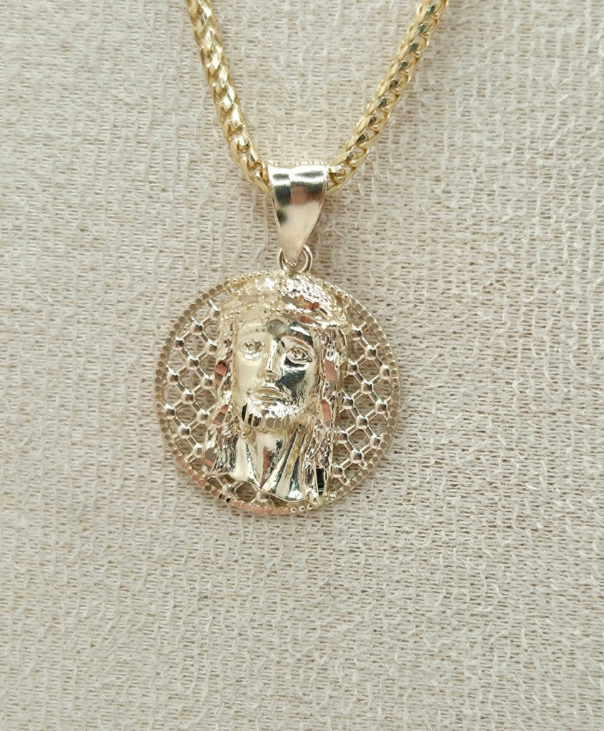 10KT MEDIUM ROUND NET BACKGROUND JESUS FACE Weight 2.4GR