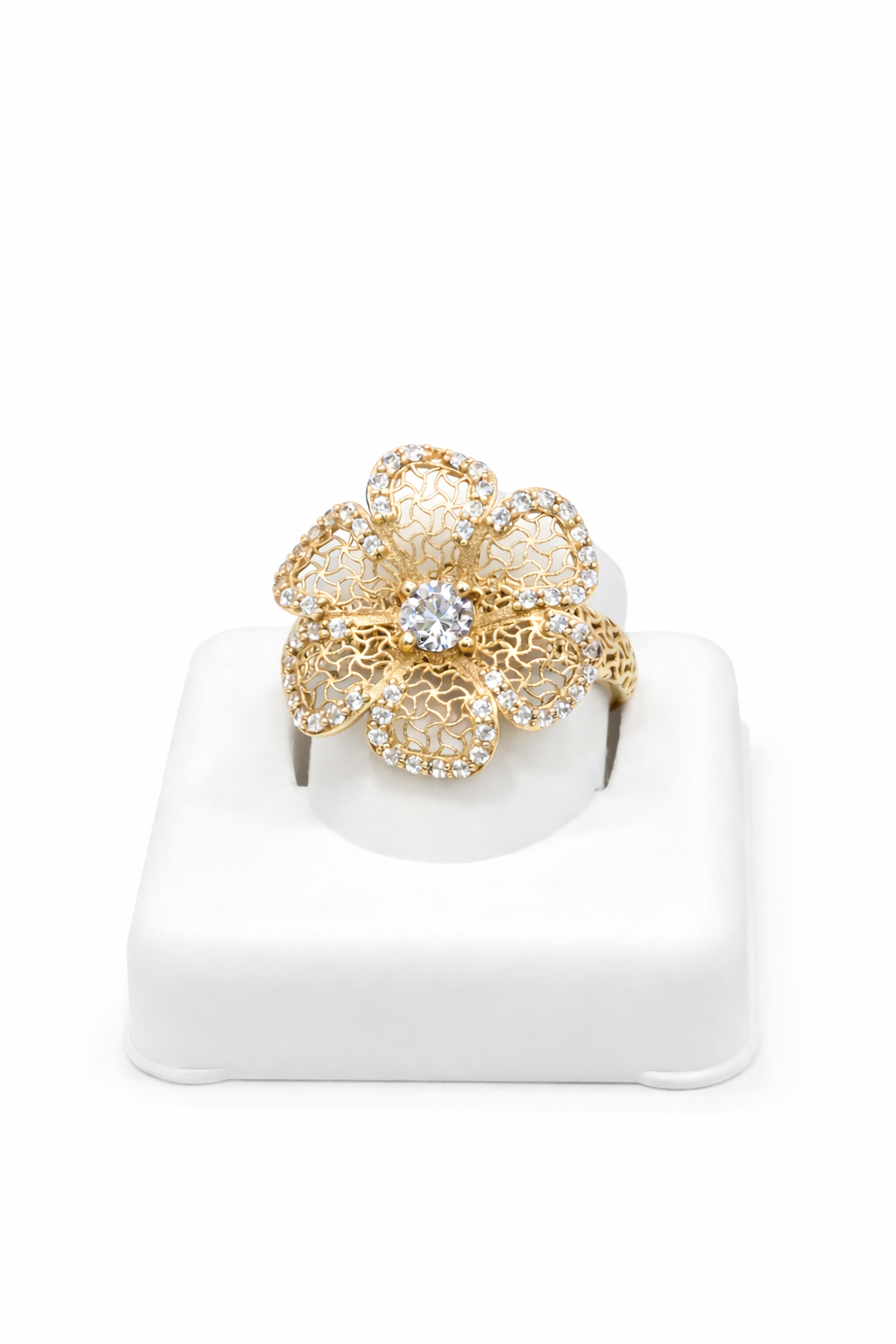 14KT VINTAGE STYLE FLOWER CZ FRAME DETAIL WOMAN'S RING Size 7 Weight 3.4GR