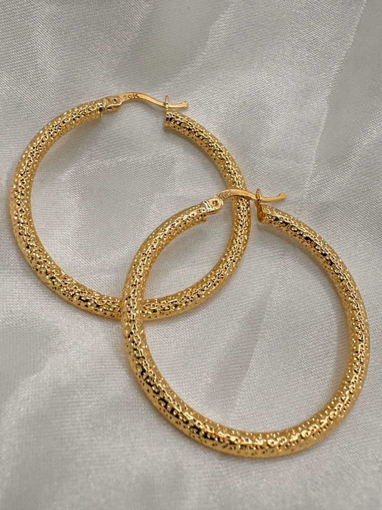 10KT NEVADAS HOOPS EARRINGS Size 5 3MM Weight 3.4GR