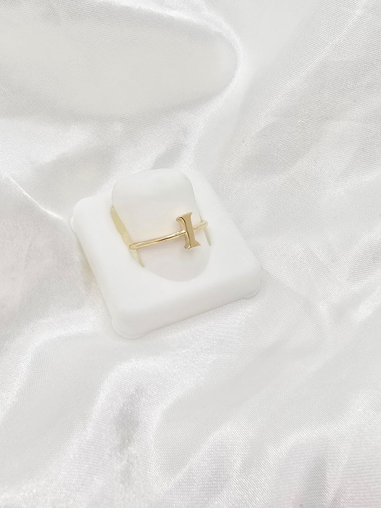 14KT "I" LETTER RING Size 6 Weight 1.2GR