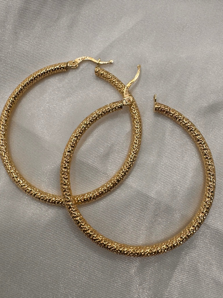 10KT NEVADAS HOOPS EARRINGS Size 6 3MM Weight 4.3GR