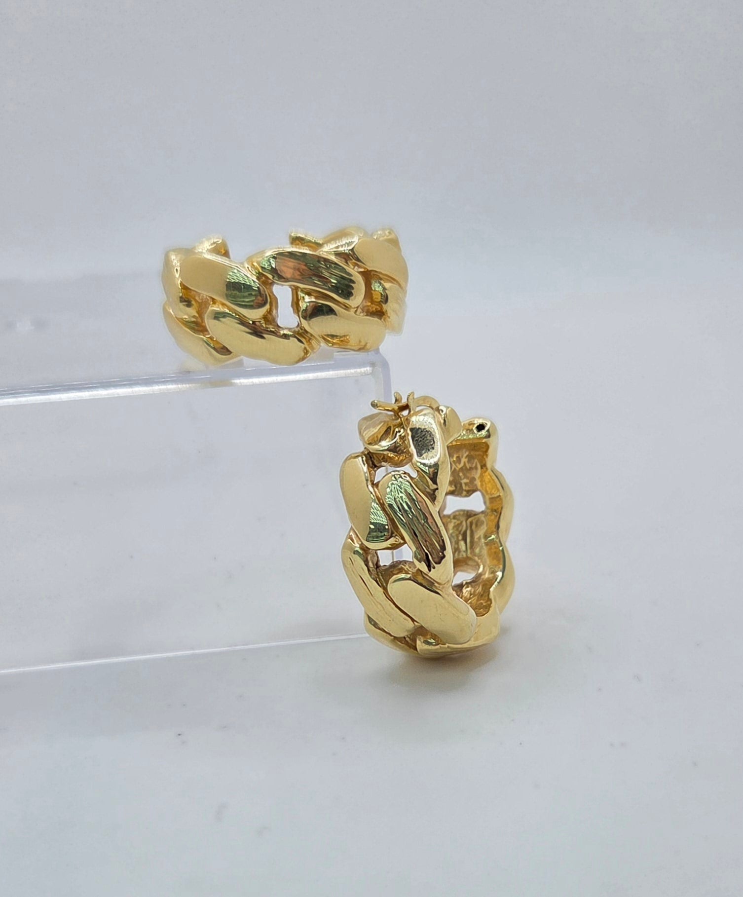 10KT EDGE CHAIN STYLE HOOPS EARRINGS Weight 7GR