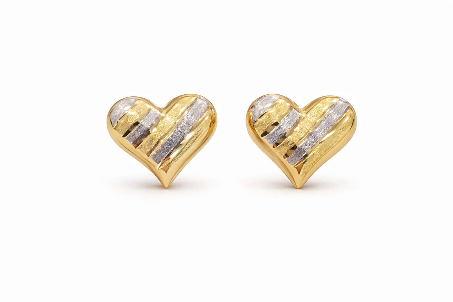10KT TWO TONE HEART EARRINGS Size SMALL Weigth 1.6GR