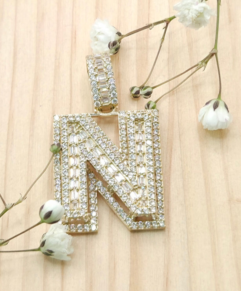 10KT MEDIUM CZ "N" LETTER PENDANT Weight 6.8GR