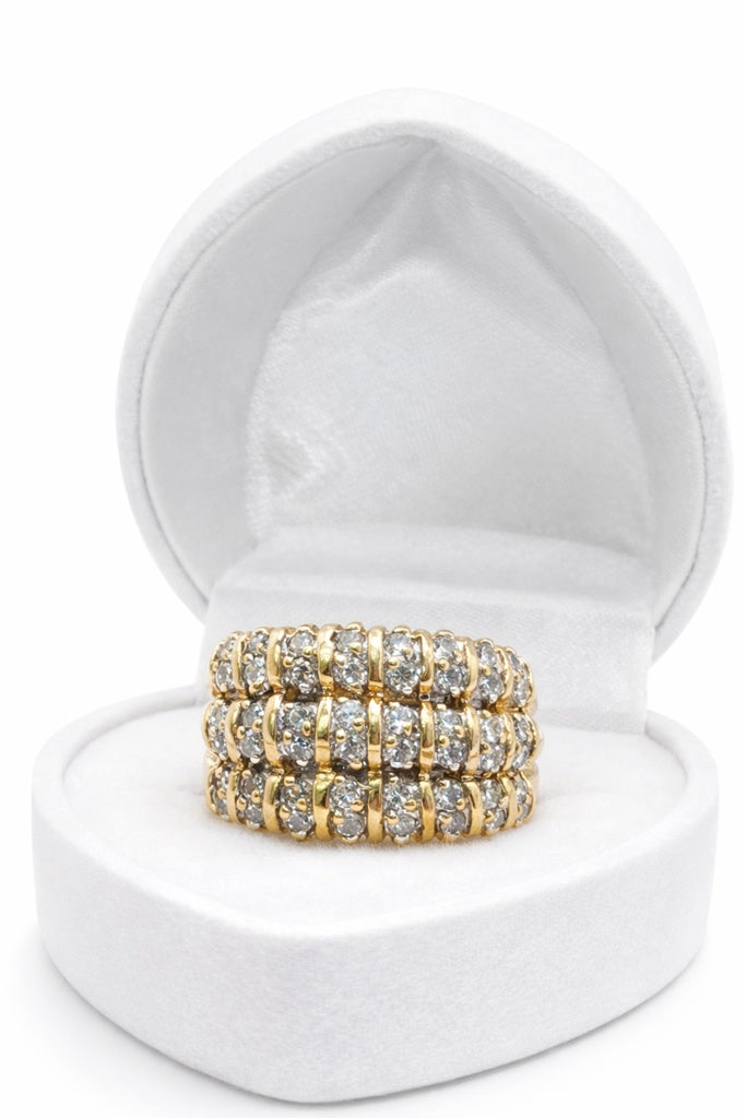 10KT THREE ROW ELEGANT DIAMOND WOMAN'S RING Size 6.5 Weight 7GR