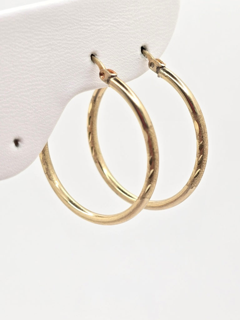 10KT TWIGS HOOPS EARRINGS Size 4 2MM Weight 2.3GR