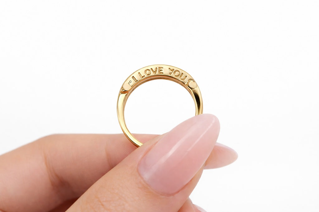 10KT  ''LOVE YOU'' DESIGN DIAMOND RING Size 7 Weigth 2.4GR