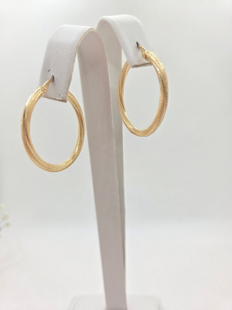 10KT NEVADAS TWISTED CUBAN STYLE HOOPS EARRINGS Size 4 3MM Weight 1.6GR