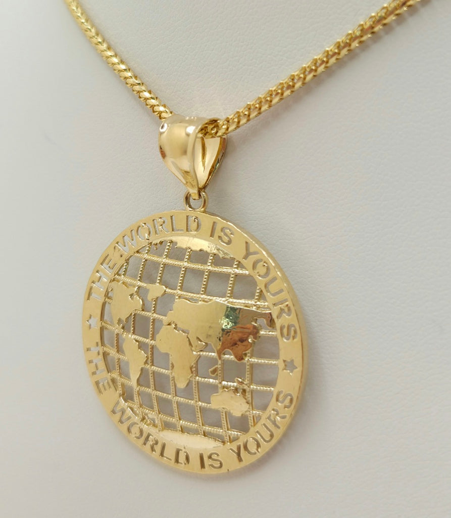 10KT MEDIUM THE WORLD IS YOURS GLOBE PENDANT  Weight 4.2GR