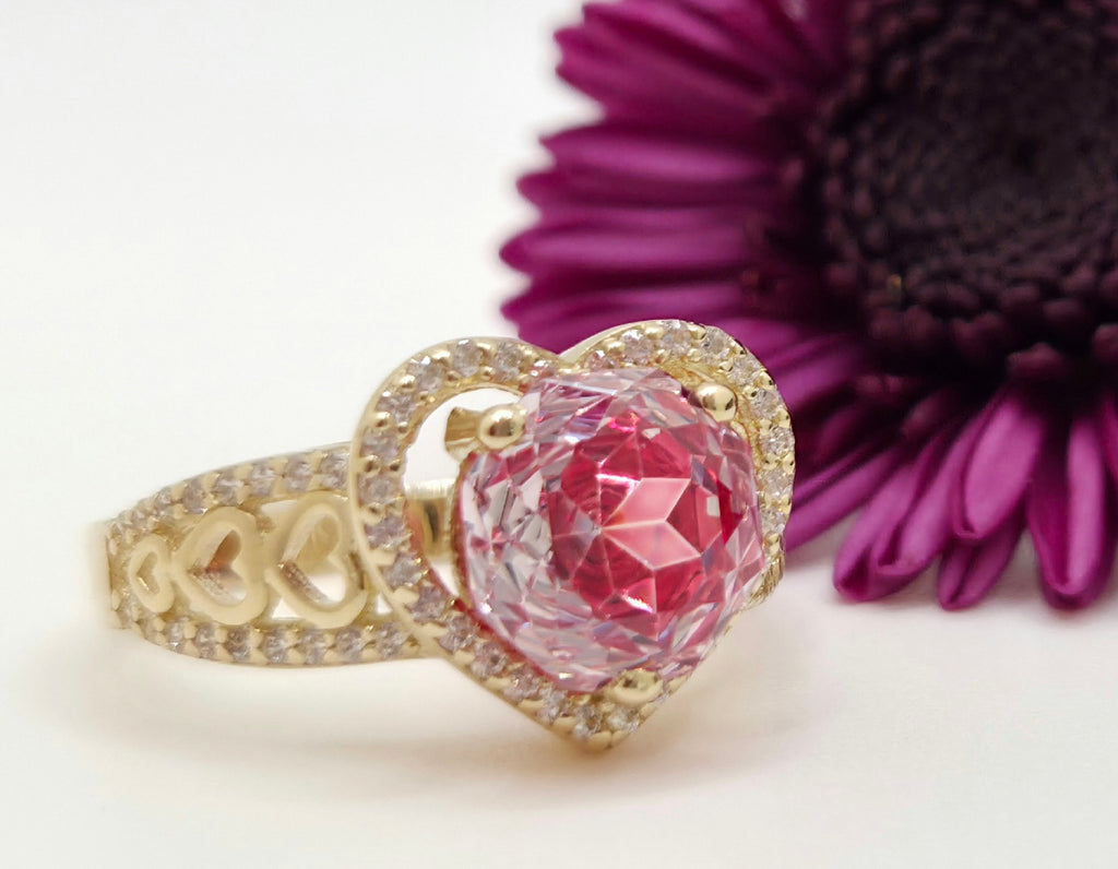 14KT ELEGANT HERAT RING WITH PINK STONE Size 7 Weight 3.4GR