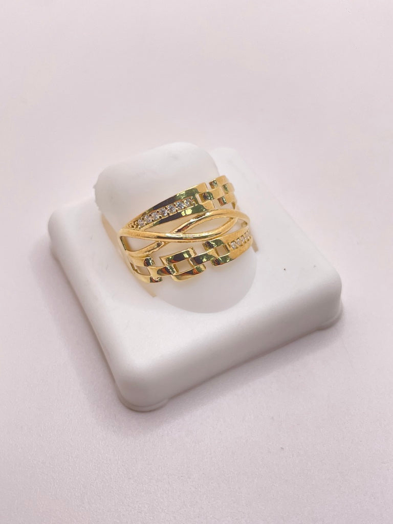 10KT INTERTWINED STYLE RING WITH SQUARE CHAINS AND ZIRCONIA DETAILS Size 8 Weight 1.97GR