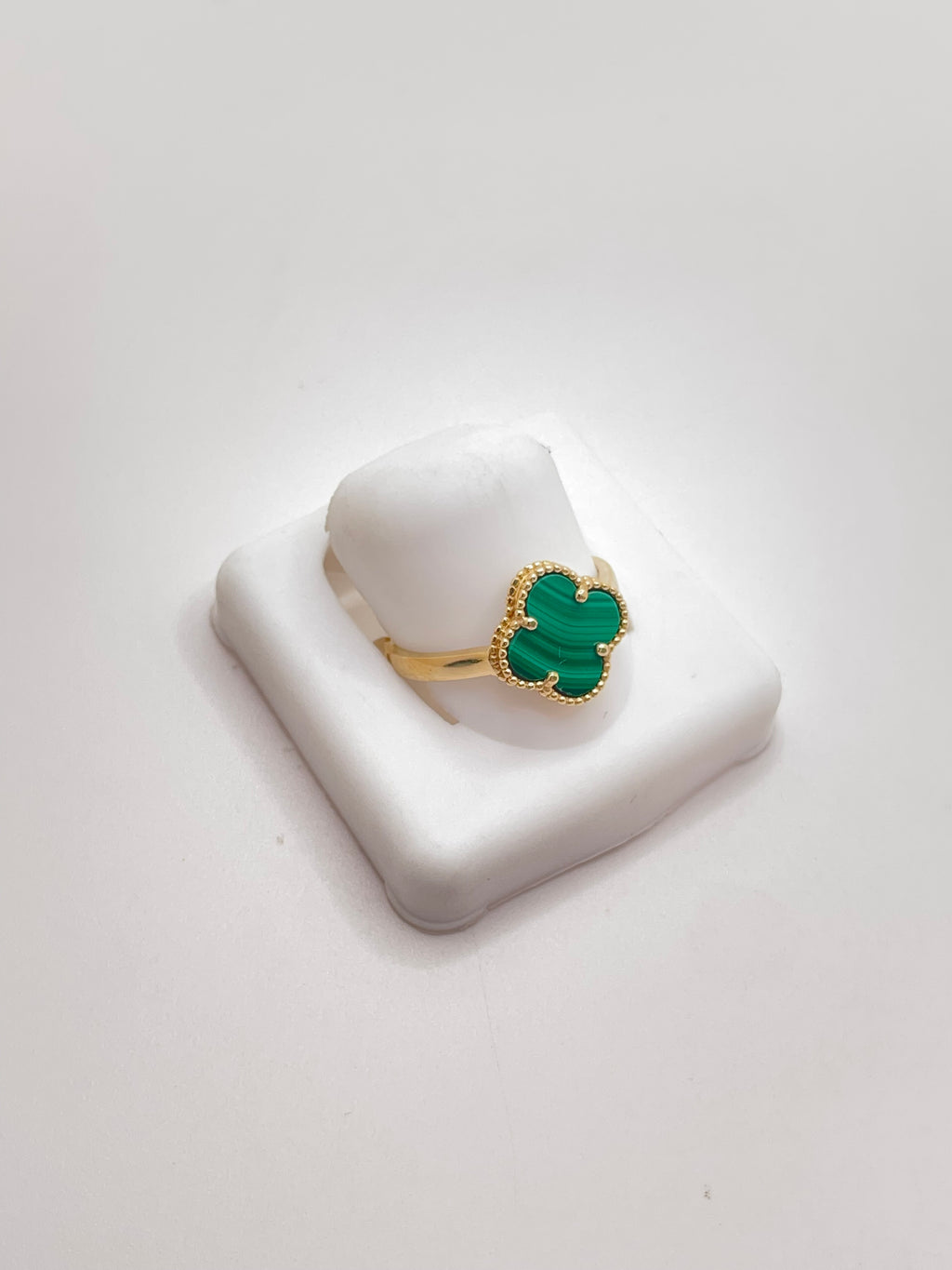 10KT FLOWER RING Size 7 Weigth 1.67GR