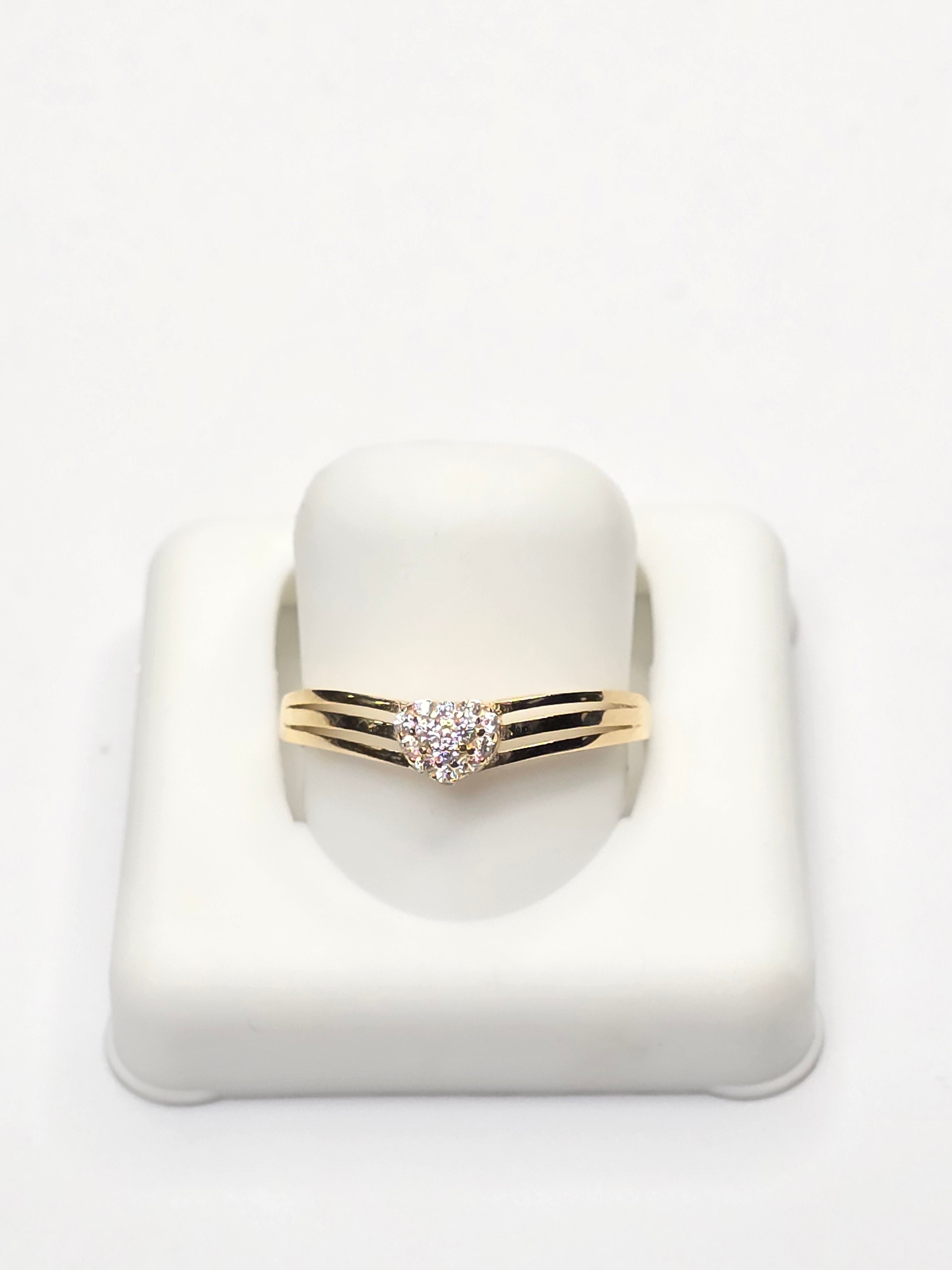 14KT DELICATE CZ HEART RING Size 7 Weigth 1.1GR