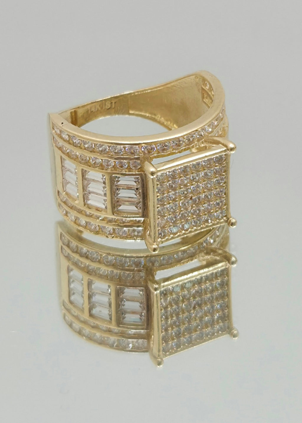14KT CZ AND BAGUETTE SQUARE WEDDING WOMAN'S RING Size 7 & 8 Weight 5.3GR