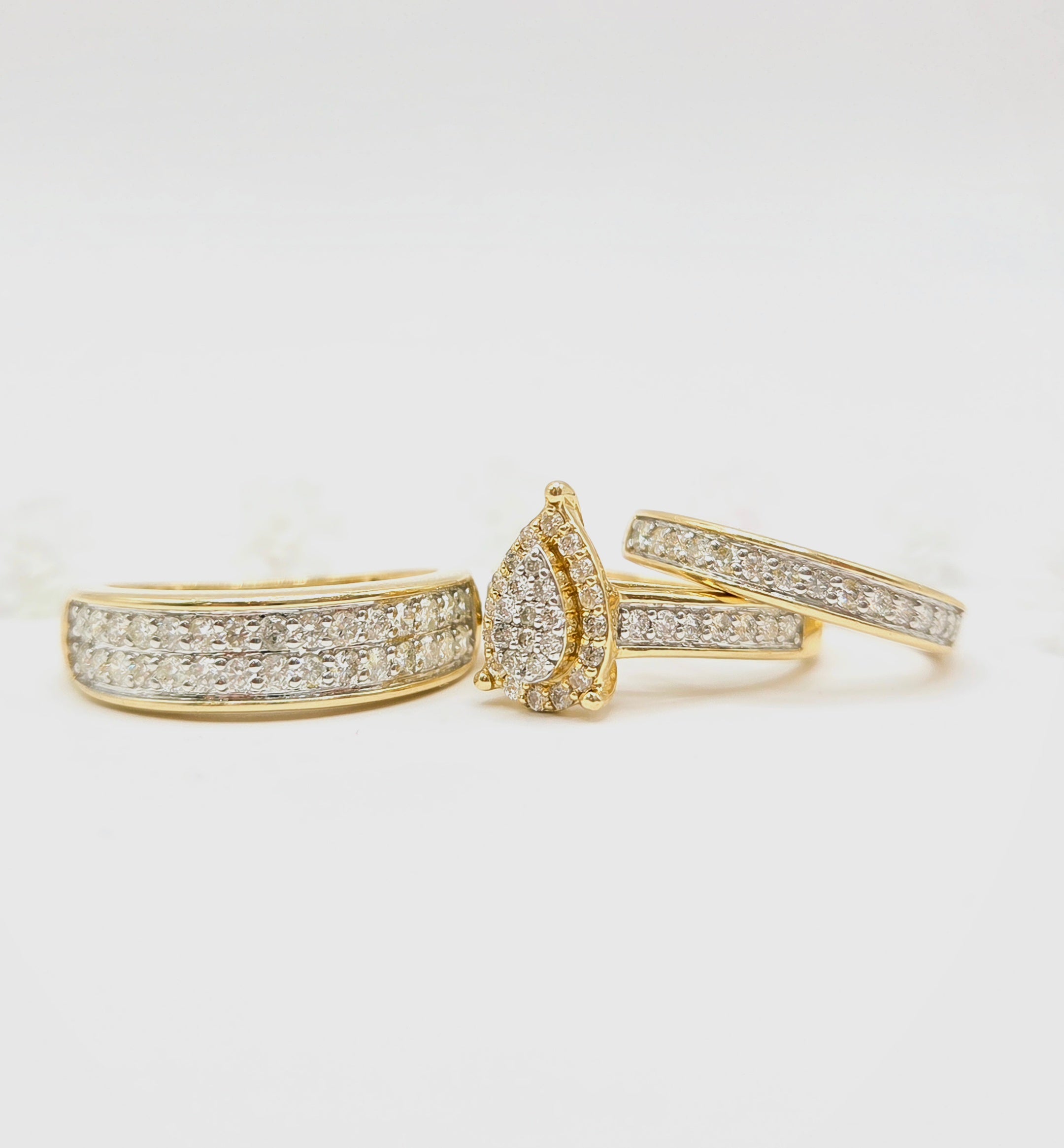 14KT ELEGANT PEAR AND CLASSIC TRIO WEDDING NATURAL DIAMOND RING Size W-8 M-10