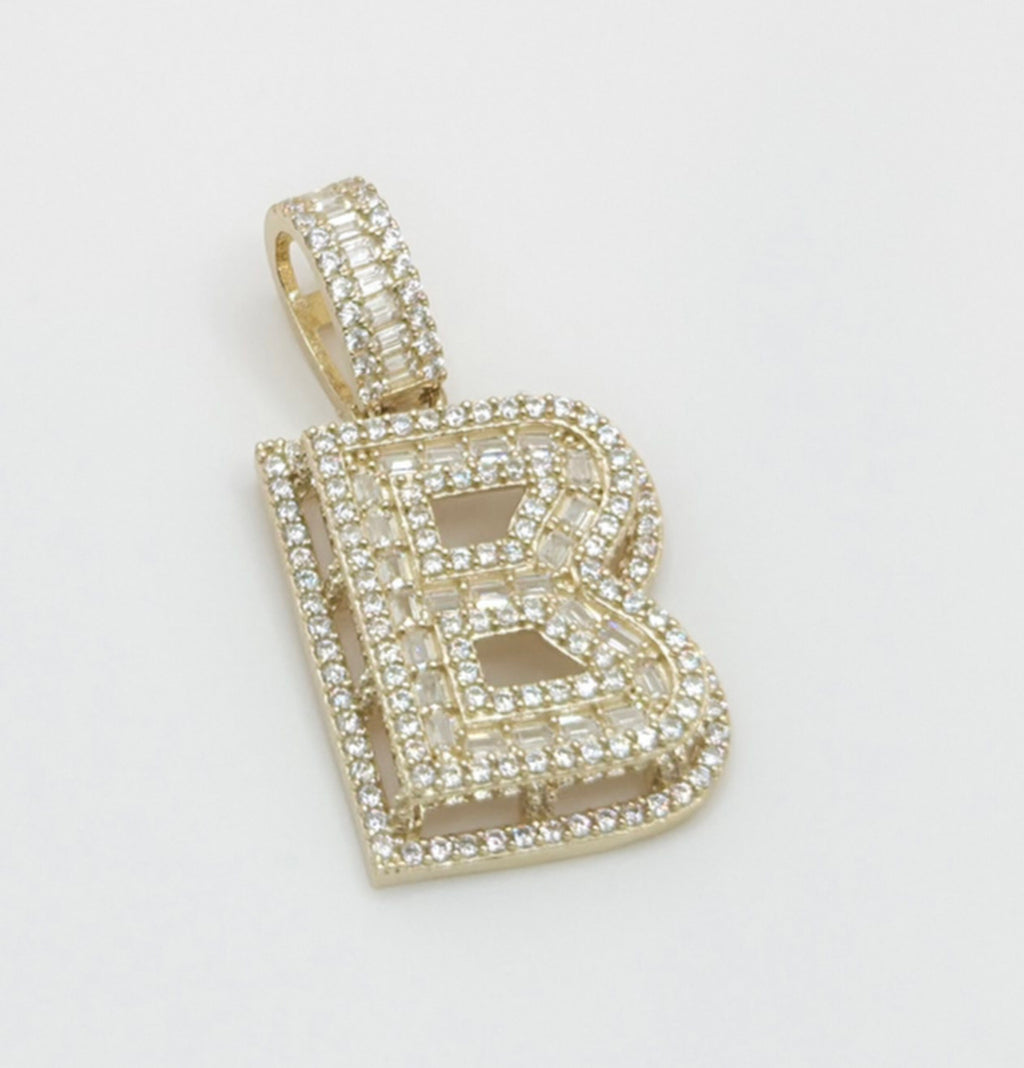 10KT MEDIUM CZ "B" LETTER PENDANT Weight 5.8GR