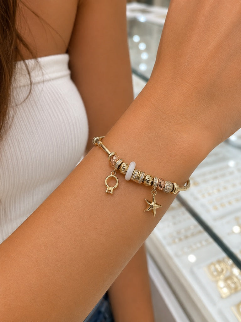 14K PAND STYLE BANGLE Size 7.5