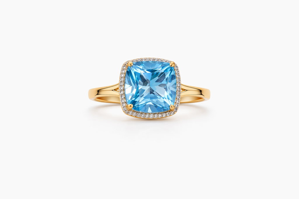 10KT EXOTIC LARGE SQUARE SKY BLUE STONE RING Size 9 Weigth 4GR