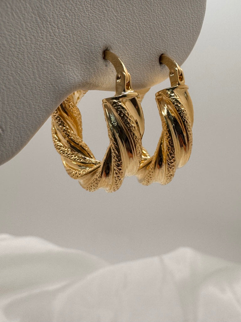 10KT CROOKED NEVADAS HOOPS EARRINGS Size 1 6.5MM Weight 4.7GR