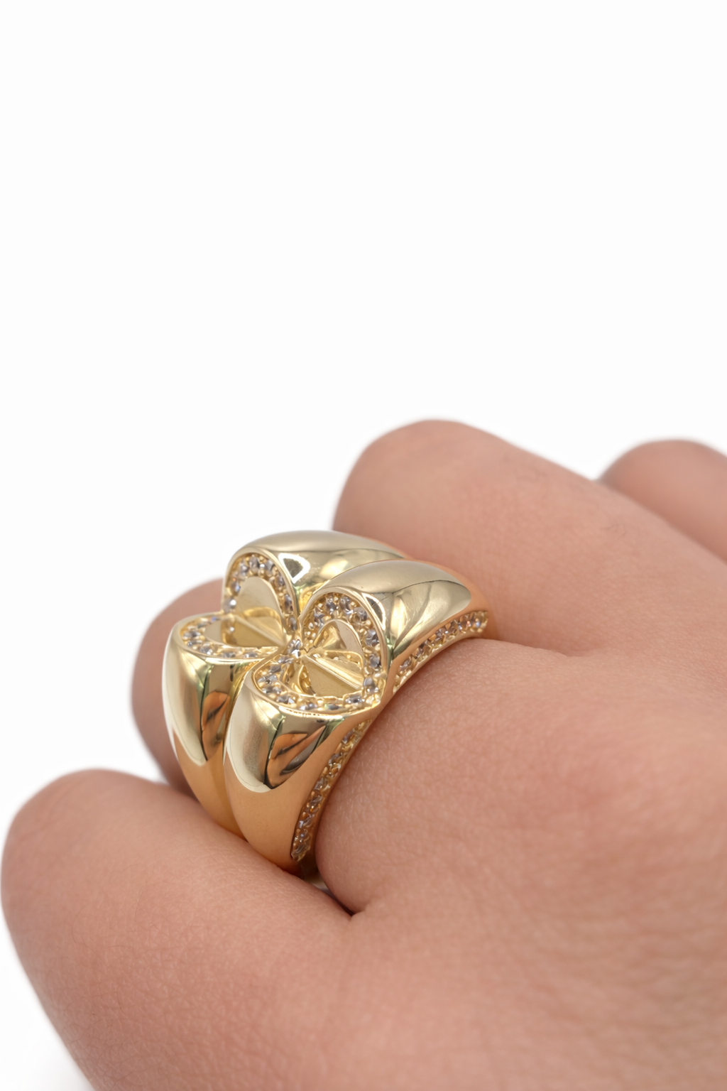 14KT EXOTIC CZ DETAIL WOMAN'S RING Size 8 Weigth 3.8GR