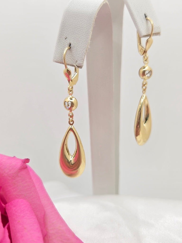 14KT LITTLE VINTAGE STYLE DANGLING EARRINGS Weight 3.6GR