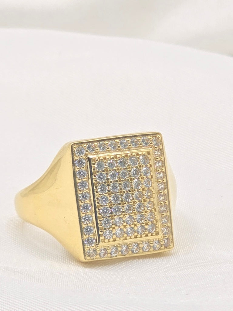 14KT YG ELEGANT SQUARE CZ DESIGN RINGSize 11 Weight 5.5GR