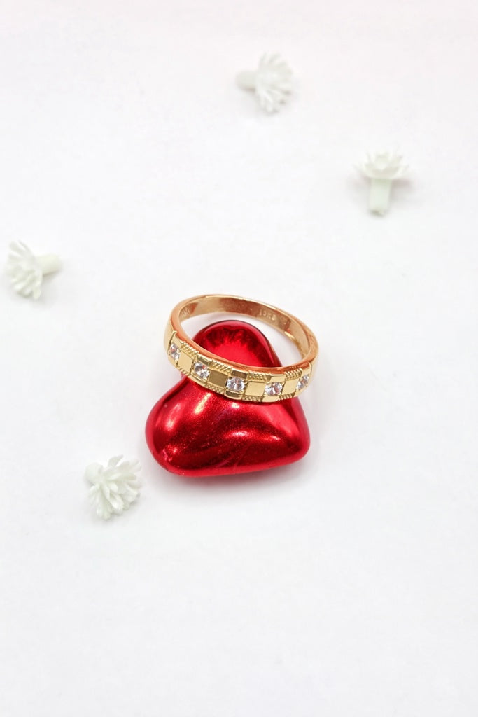 10KT SQUARE DETAILS ENGAGEMENT MAN'S RING Size 9.5 Weigth 2.8GR