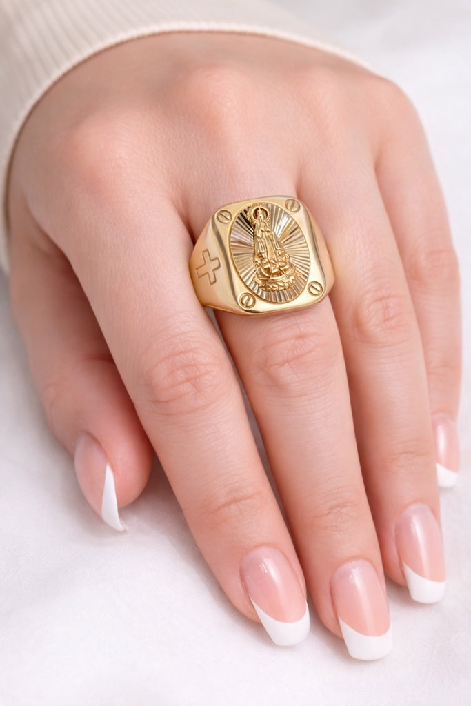 10KT VIRGEN DE LA CARIDAD RING Size 12 Weigth 4.8GR